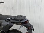 Suzuki DR-Z4S – Piastra Portaborsa Posteriore - immagine 4